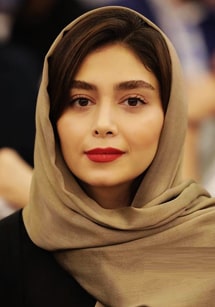 دیبا زاهدی