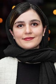 مونا احمدی